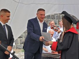 Diplomaátadó az ungvári magyar intézetben