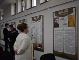 A sztálini terrort dokumentáló állandó kiállítás a munkácsi várban és az Ortutay Elemér Központban