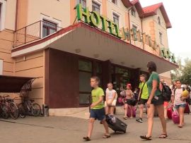 Bucsai gyermekek nyaralását biztosítja a magyar kormány
