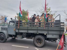 Kárpátaljai fiatalok a Gloria Victis emlékünnepségen