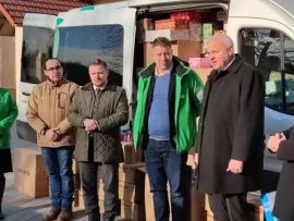 Lámpák, gyertyák, szeretetcsomagok az MRSZ-től
