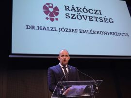 A Kárpát-medencei magyar oktatás jövőjéről vitáztak a Rákóczi Szövetség konferenciáján