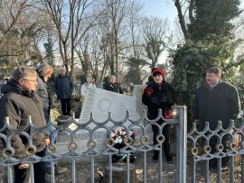Felújították Zádor Dezső síremlékét Ungváron