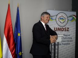 2018 - Felavatták az Ungvári Magyar Ház–UMDSZ székházat